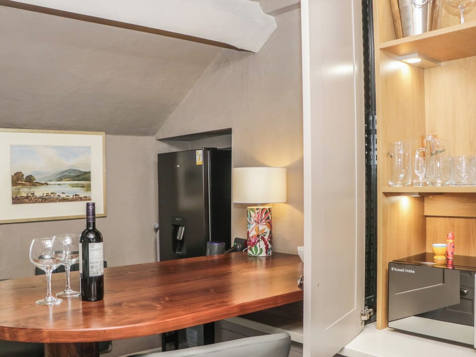 Cottage | Interior