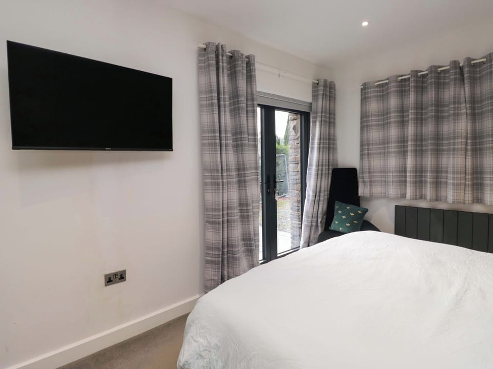 3 bedrooms, individually decorated, individually furnished, free WiFi