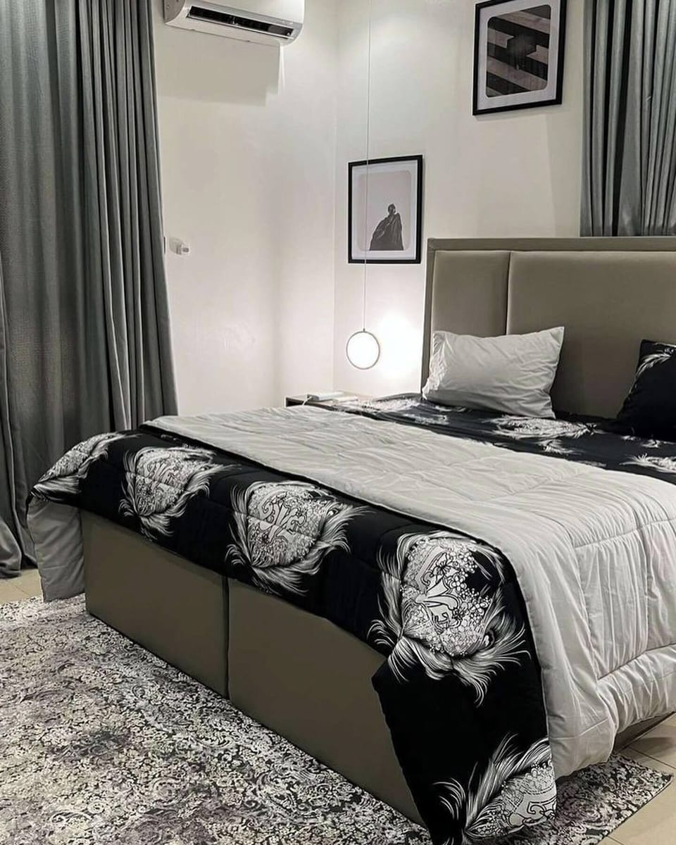 Junior Room, Balcony, City View | Desk, laptop workspace, blackout drapes, soundproofing