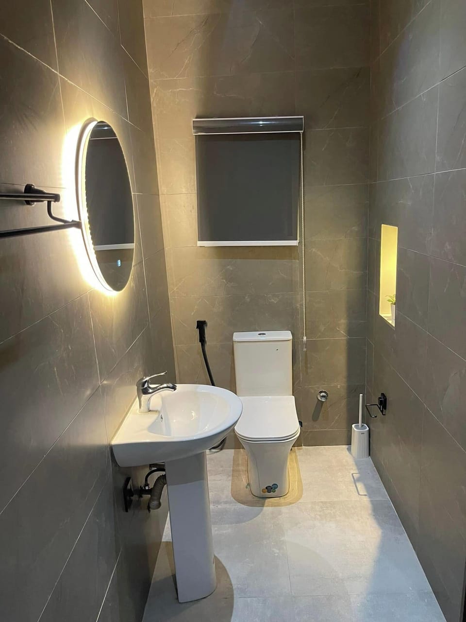 Junior Room, Balcony, City View | Bathroom | Free toiletries, hair dryer, towels, soap
