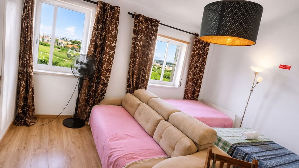 Apartment, 4 Bedrooms | Living room