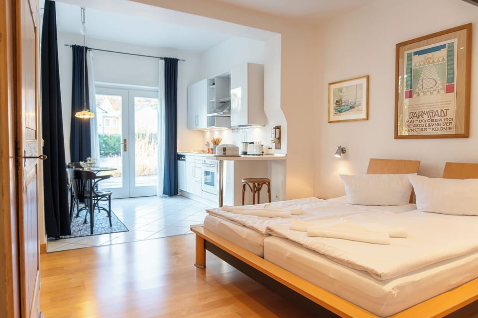 Classic Studio, Garden View | WiFi (free)
