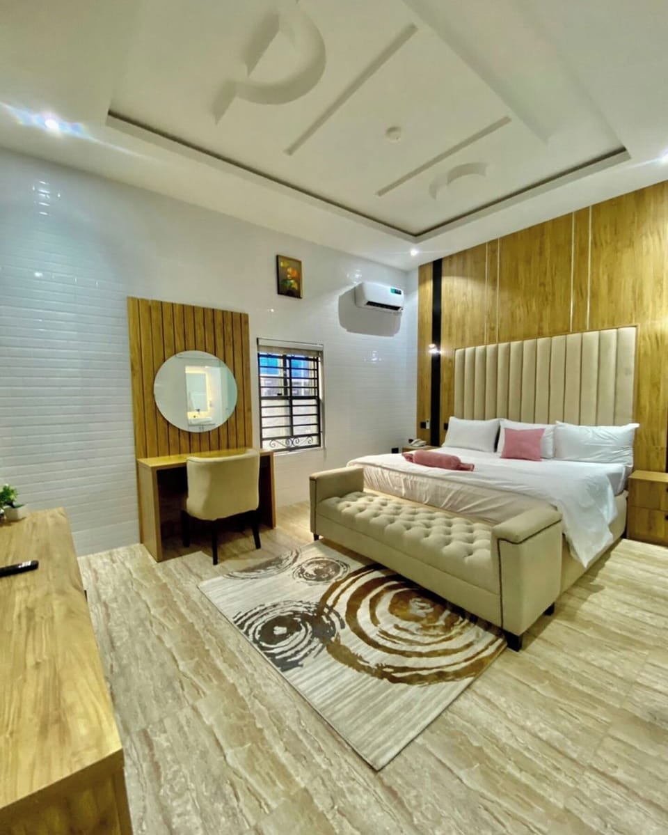 Deluxe Room, Balcony, City View | Desk, laptop workspace, blackout drapes, soundproofing