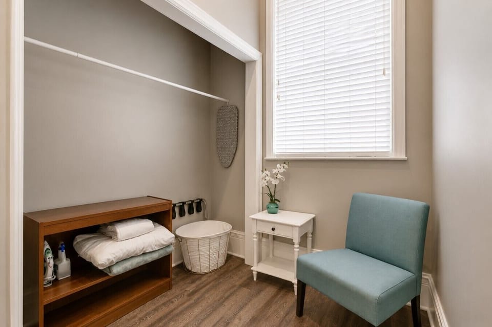 Shelby Unit A - Bedroom_