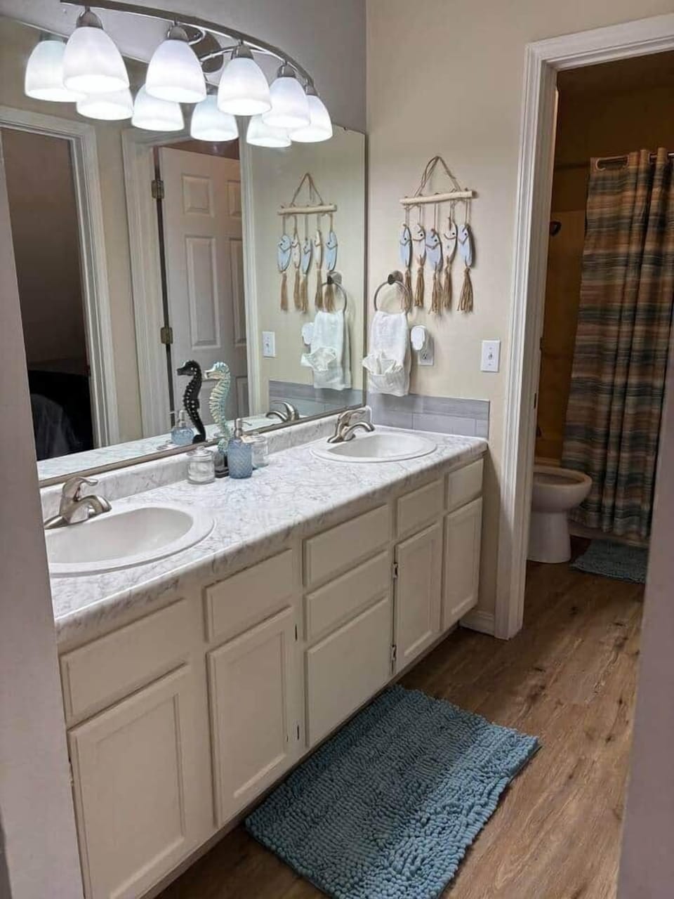 Main bathroom