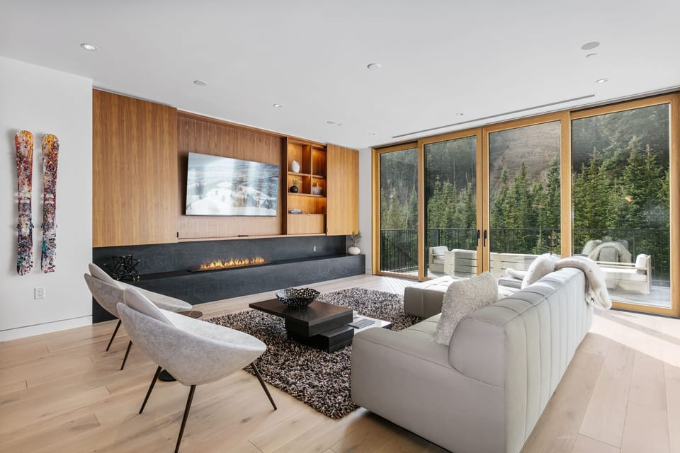 Indoors, Building, Furniture, Living Room, Room
