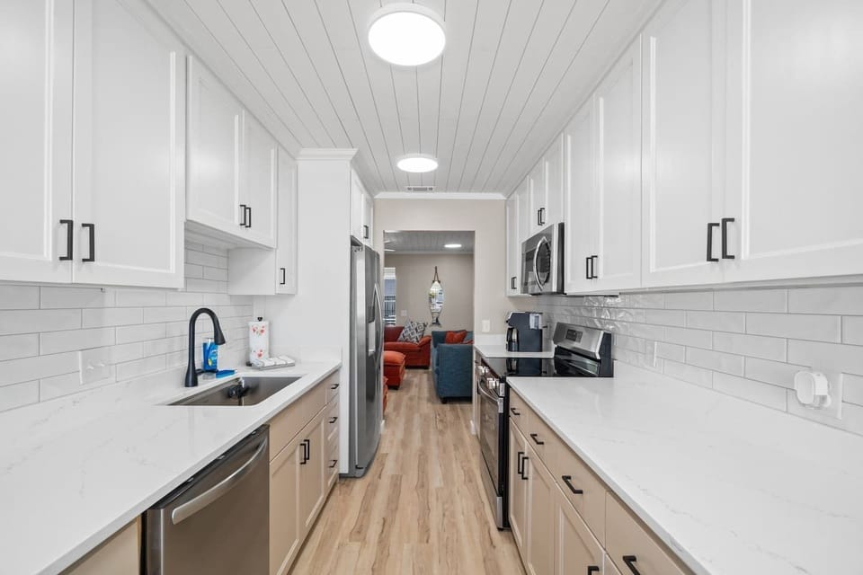 Full kitchen with all needed appliances