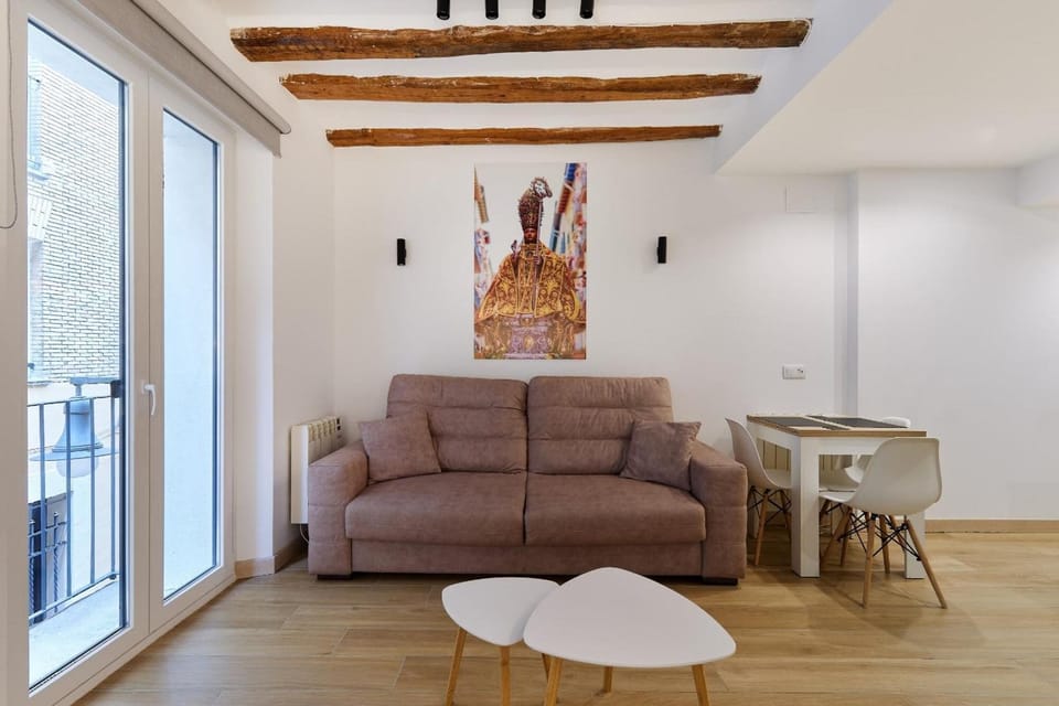 Comfort Apartment | Living area | TV