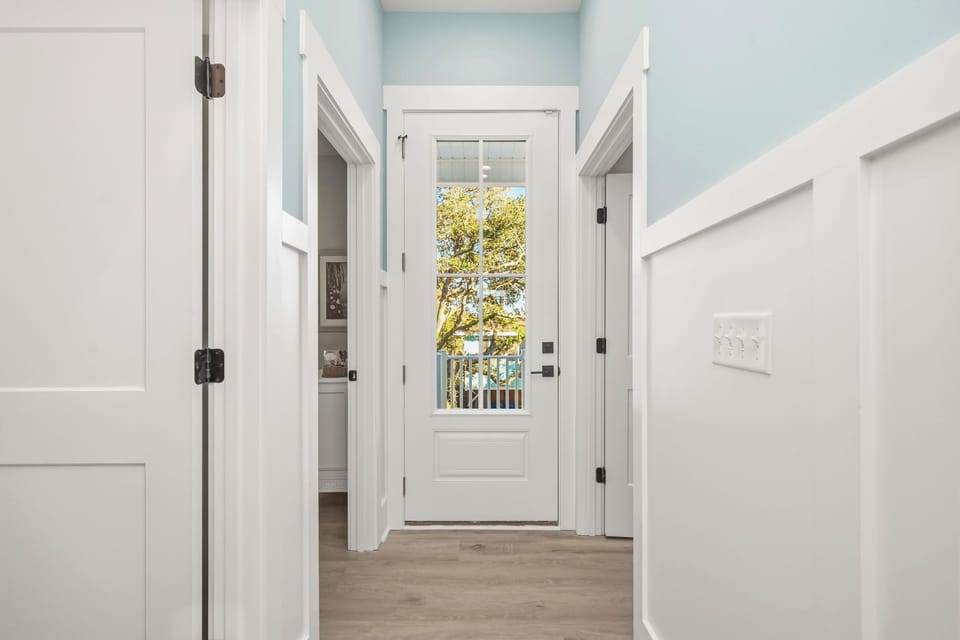 Hallway / Back Entrance - East