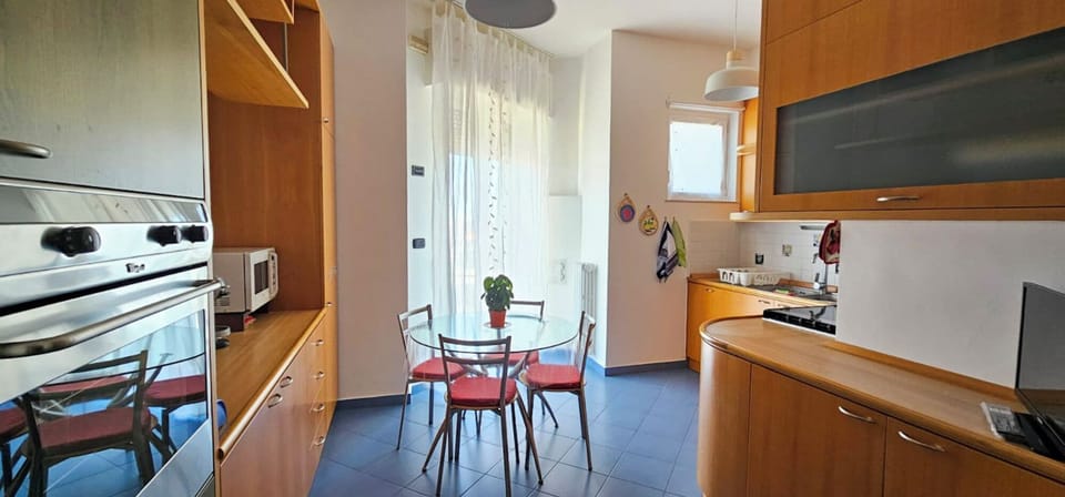 Apartment, City View | Private kitchen