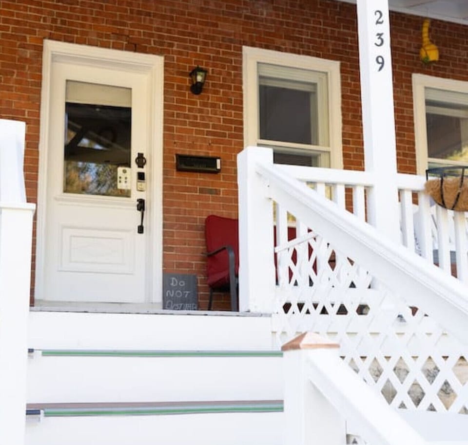 Private entrance leading to the second-floor home