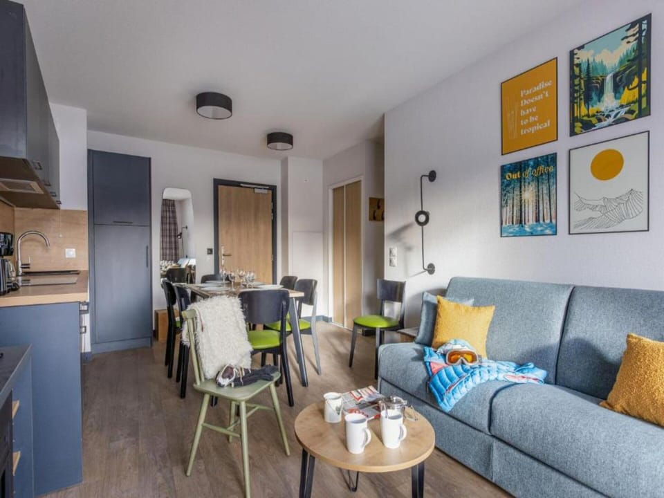 Apartment | Living room