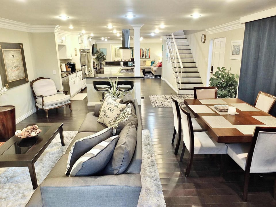 Open living, dining and kitchen space 