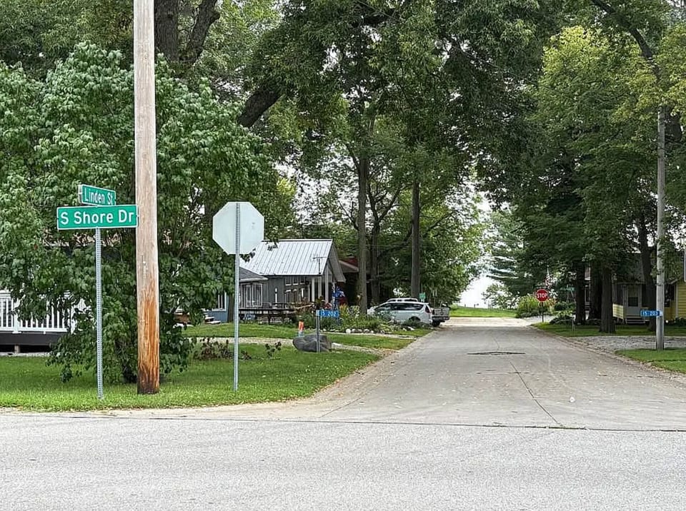 Walk to the end of the block to the public dock for fishing or to load or unload from the boat.