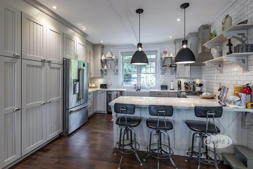 Kitchen &amp; Bar Seating