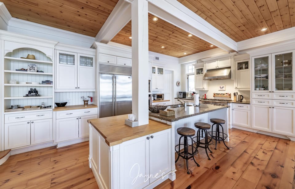 Kitchen &amp; Bar Seating
