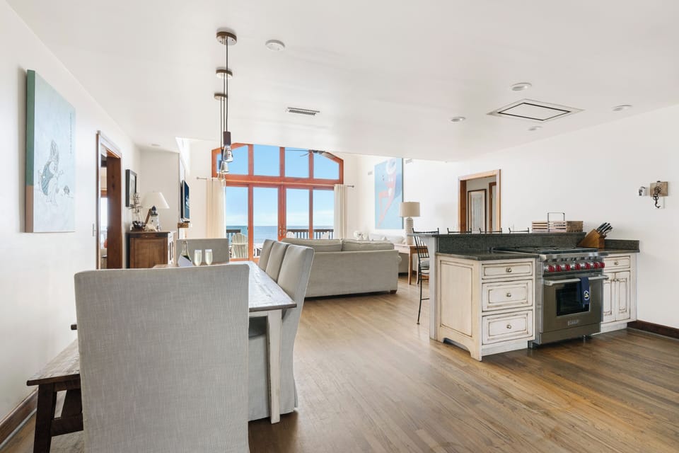 Beachfront with 4 Beds and Baths! | Sea La Vie