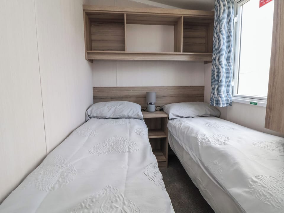 3 bedrooms, individually decorated, individually furnished, free WiFi