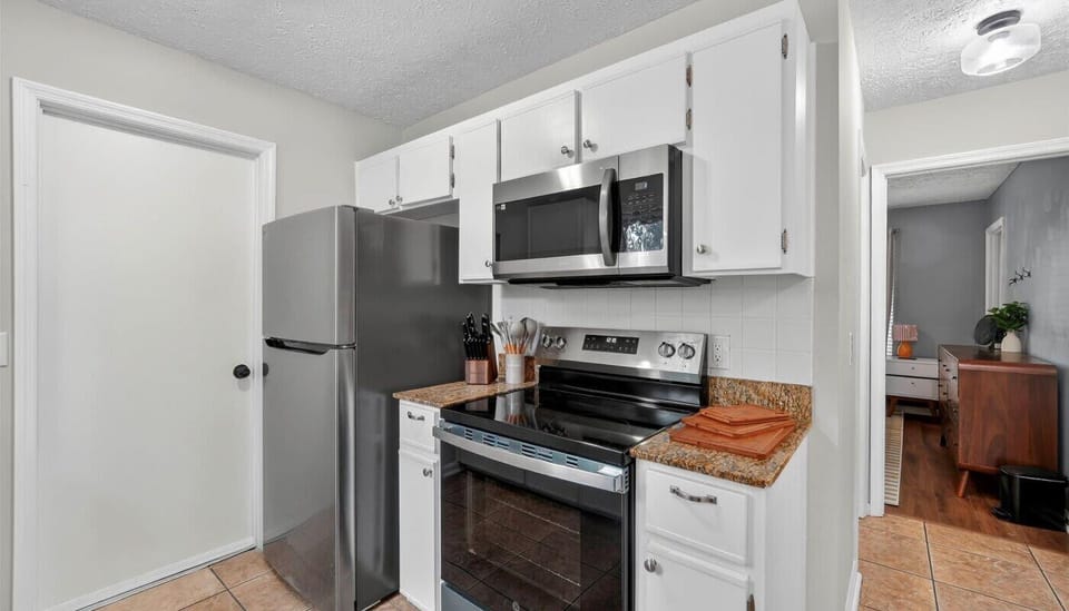 Where meals are made and memories happen. Whip up a feast, enjoy a quick snack, or just hang out—it’s all good in this kitchen.