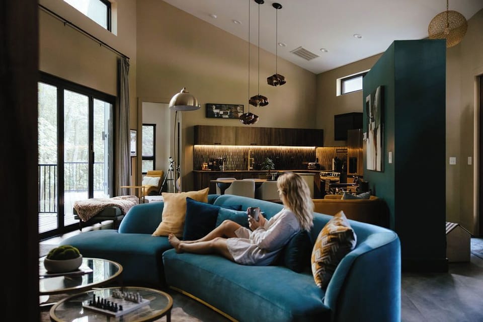 The living /dining / kitchen area at Twelve34 House