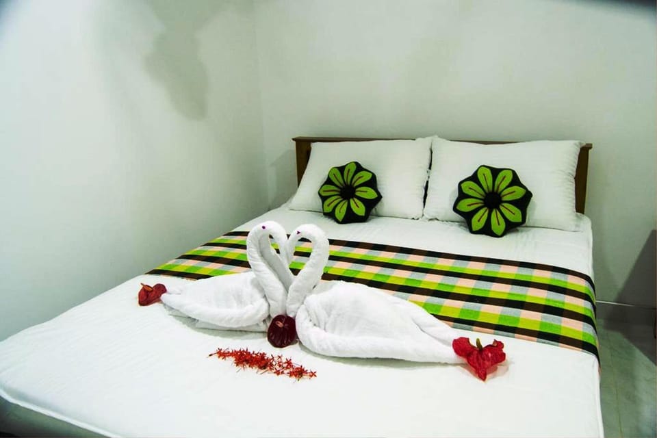 Economy Double Room, Garden View | In-room safe, desk, laptop workspace, soundproofing