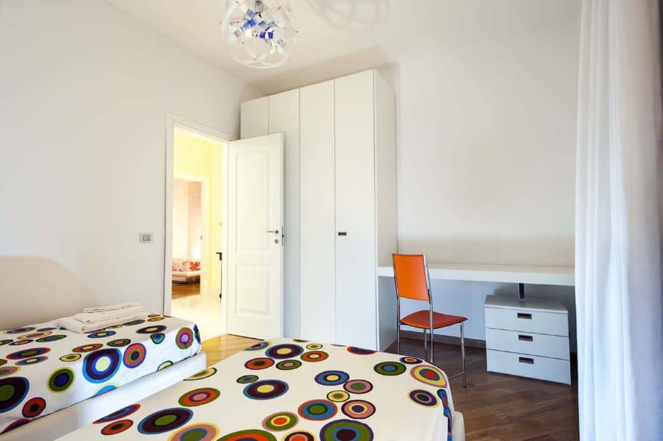 Autumn, Bedroom, Spring, Summer