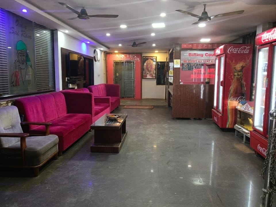 Double Room | Lobby