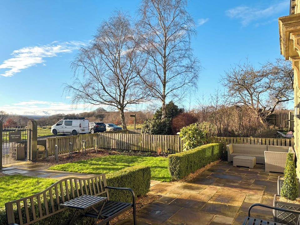 Outdoor | Bracken Hall House, Baildon