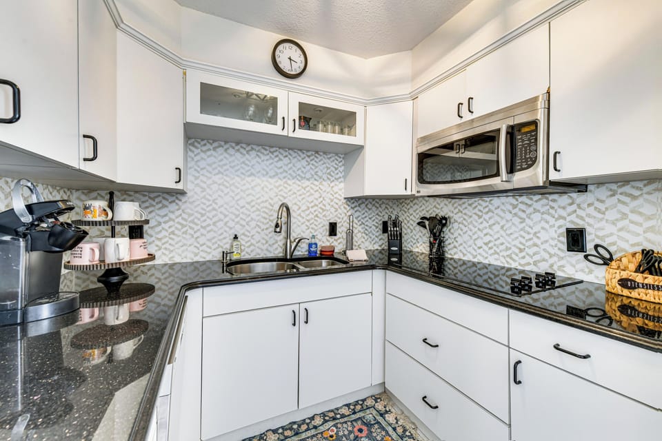 Kitchen | Refrigerator