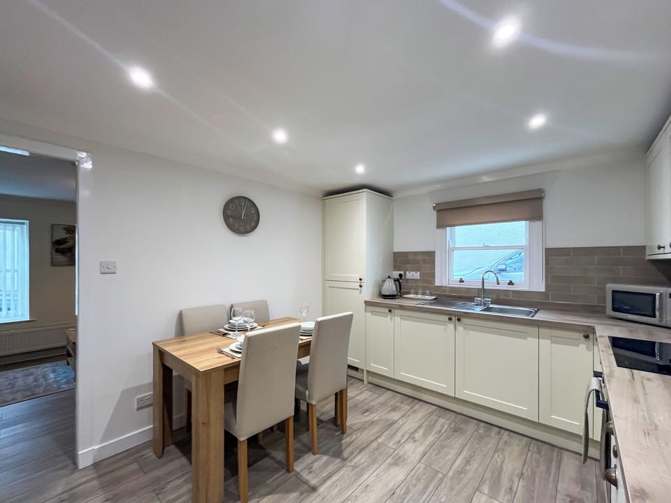 Kitchen/diner | Taigh-Beag - High Vennel Cottages, Wigtown, near Newton Stewart