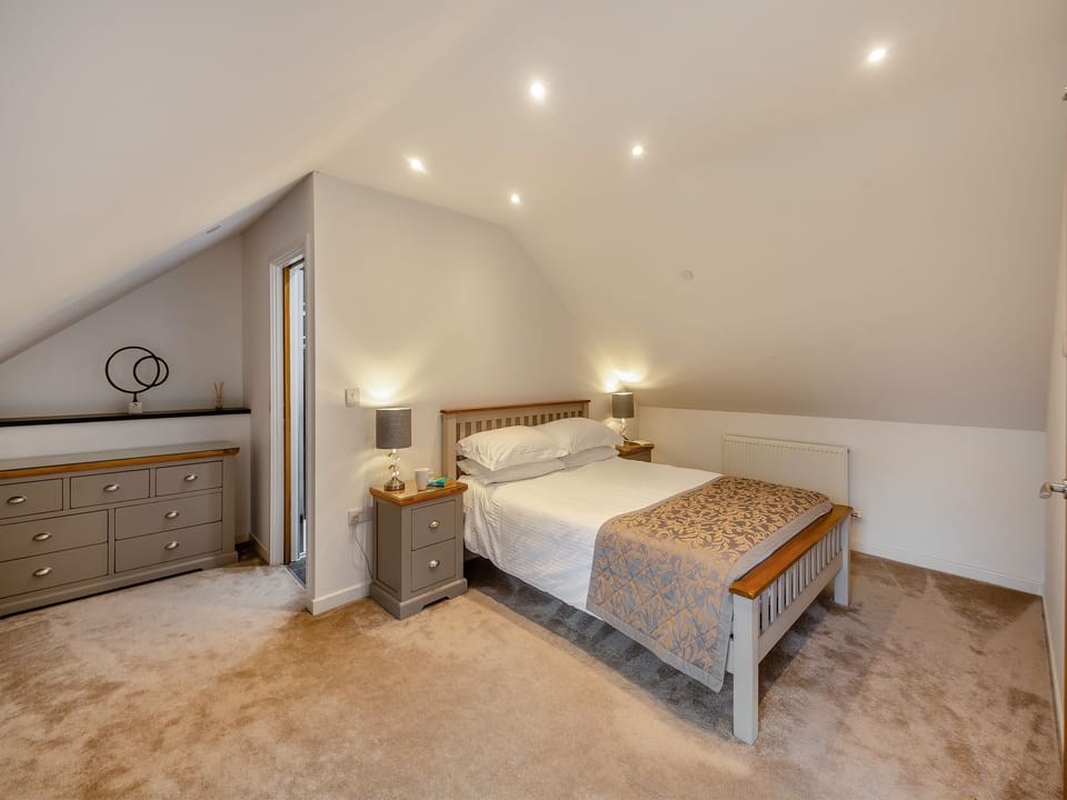 Double bedroom | The Aran - Tyn Y Ffordd Cottages, Rhyd Uchaf Nr Bala
