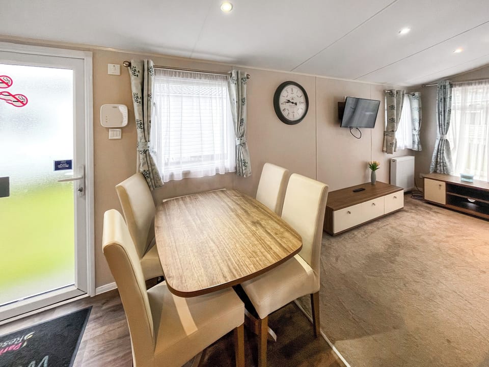 Dining Area | Vintage, Skegness