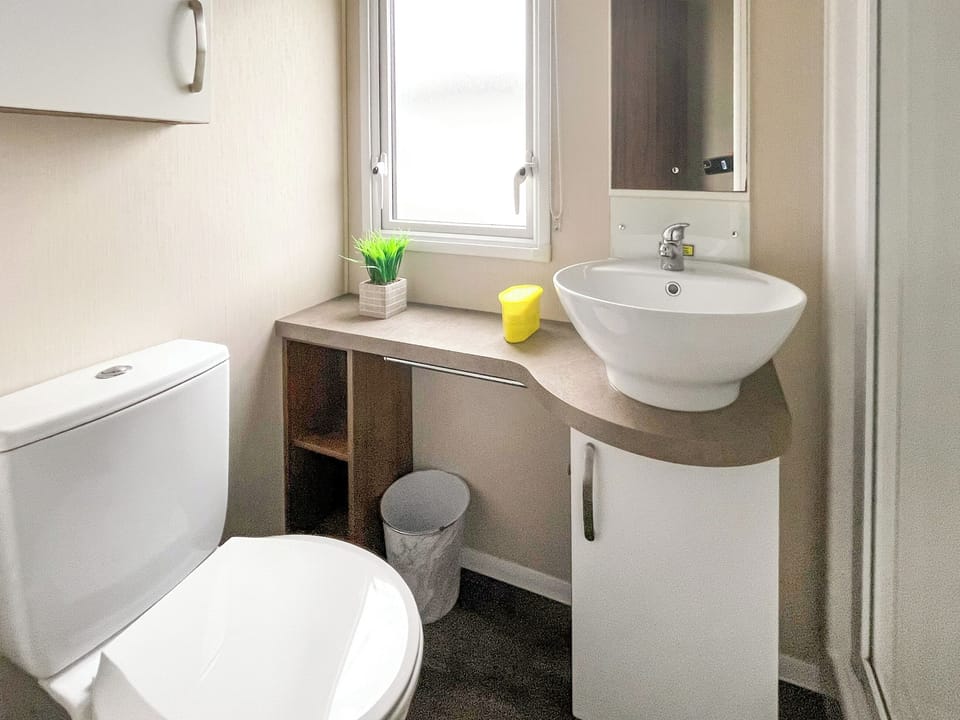 Bathroom | Vintage, Skegness