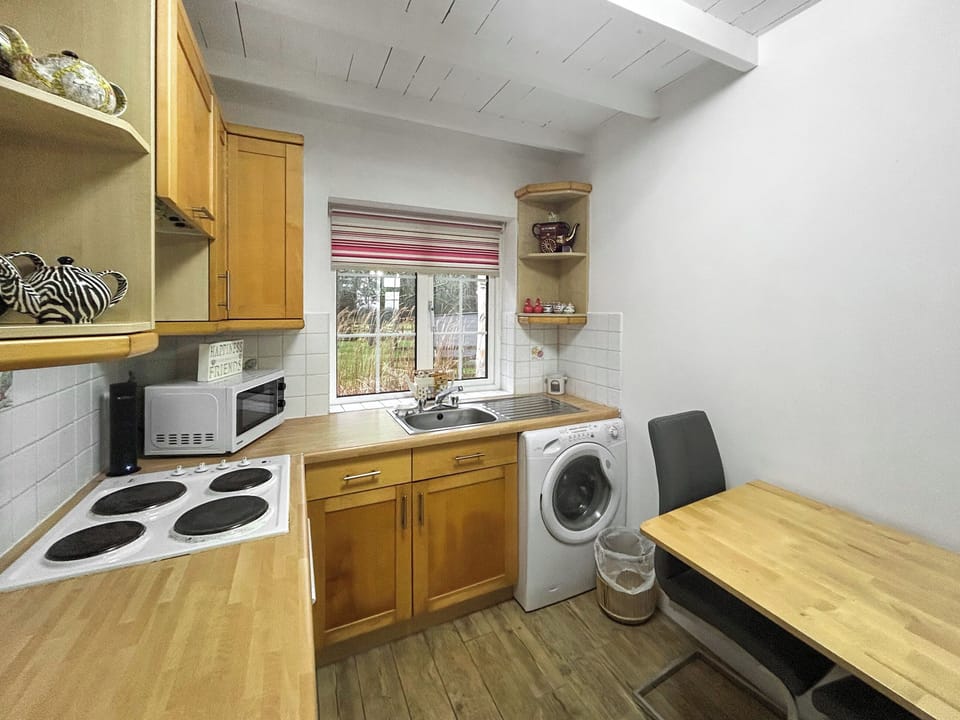 Kitchen | The Lodge, Horley