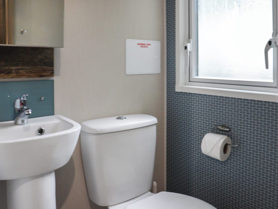 Bathroom | Coastal Retreat, Wisemans Bridge