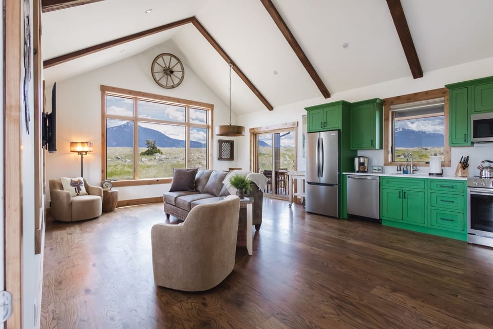 Living Room & Kitchen with stunning mountain views
