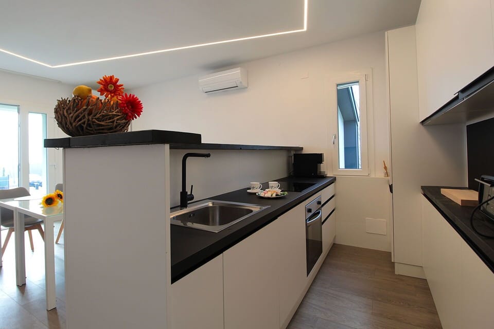 Autumn, Kitchen, Spring, Summer