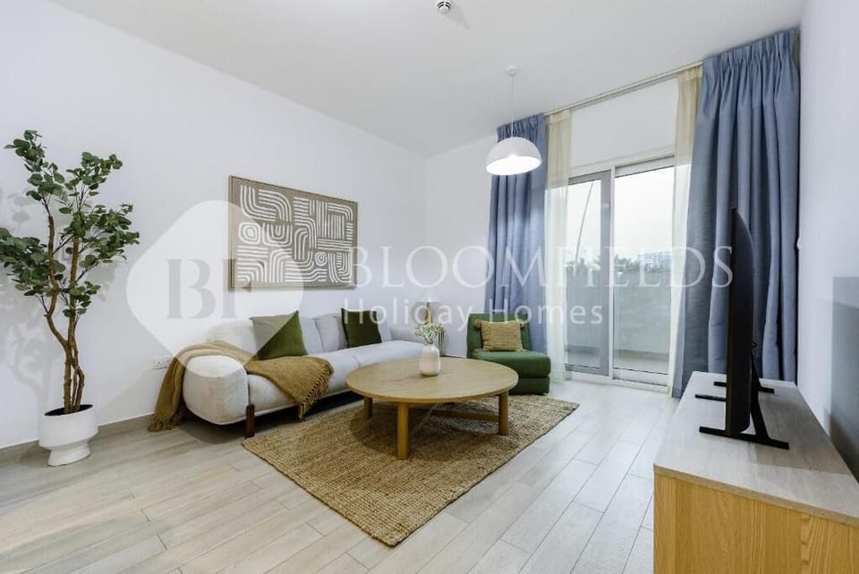 Apartment, Balcony | Living area | TV