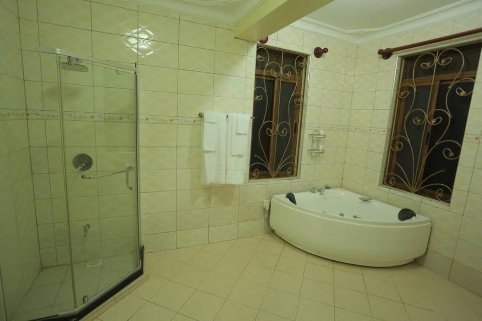 Family Suite, Balcony, City View | Bathroom | Slippers, bidet