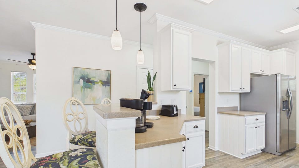 2nd Floor: Fully equipped kitchen with breakfast bar and all the cooking essentials