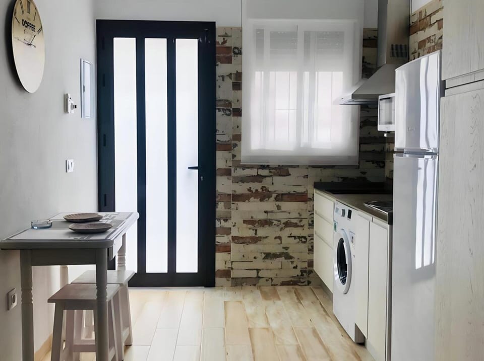 Apartment | Private kitchen | Cleaning supplies