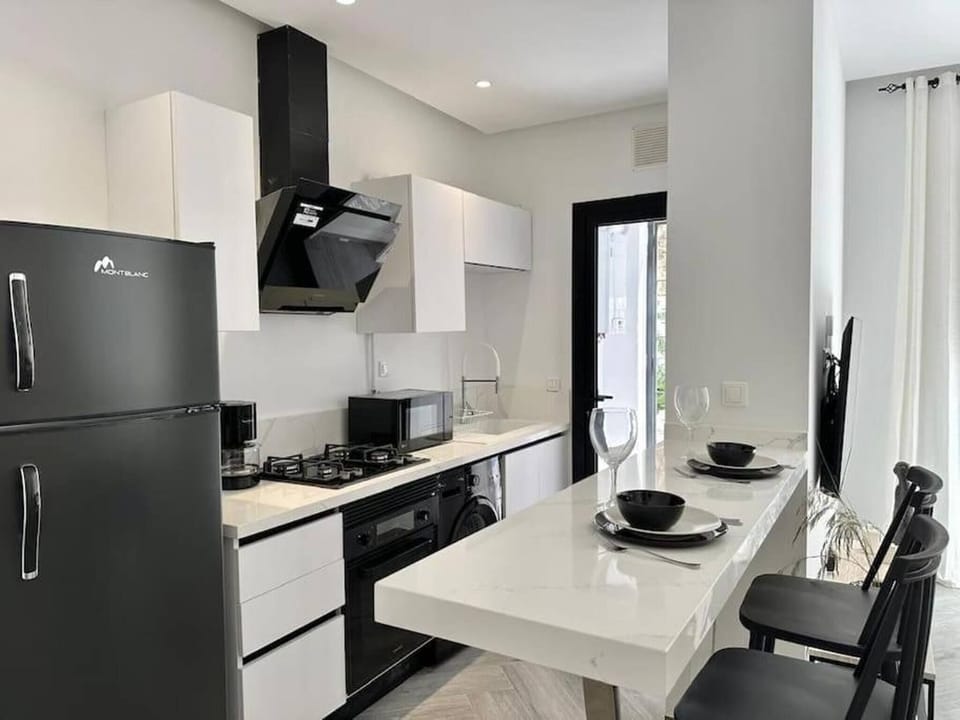 Apartment, 1 Bedroom, Smoking | Interior