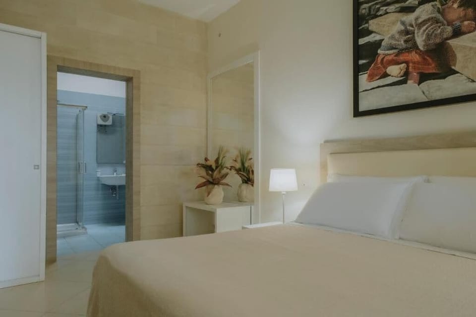 Double Room, Patio, Garden View | In-room safe, desk, soundproofing, iron/ironing board