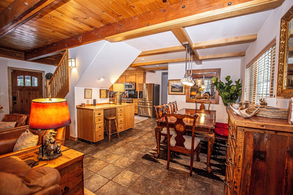 Nightingales Nest Dining Living and Kitchen