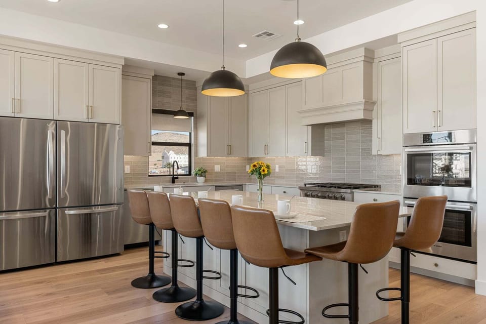 House, Multiple Bedrooms | Private kitchen | Fridge, oven, coffee/tea maker, toaster