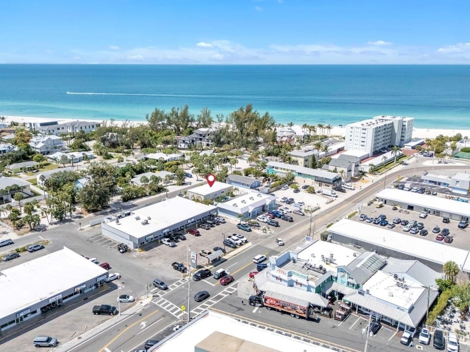 House, 2 Bedrooms | Aerial view
