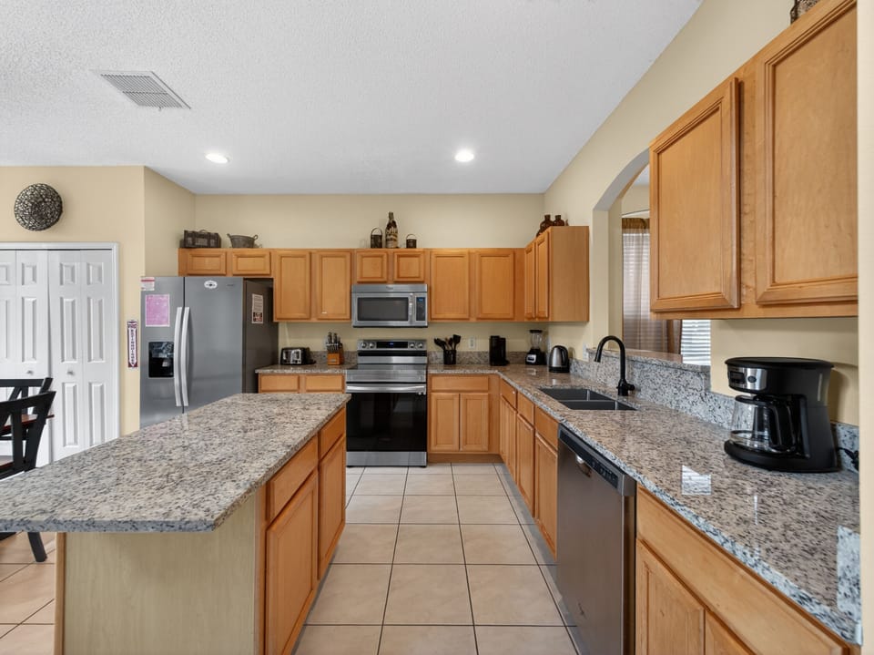 Full Size Kitchen with Coffee Maker, Dishwasher, Oven, Refrigerator and More!