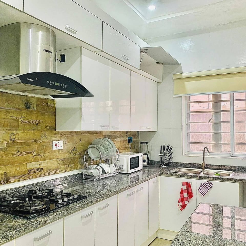 Superior Apartment, Balcony, City View | Private kitchen | Fridge, microwave, stovetop, dishwasher
