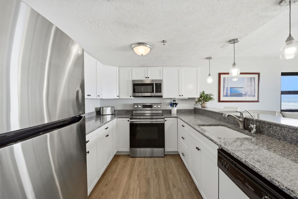 10-web-or-mls-14623-perdido-key-dr-201