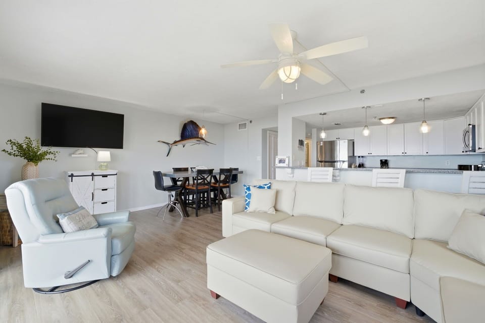 8-web-or-mls-14623-perdido-key-dr-201